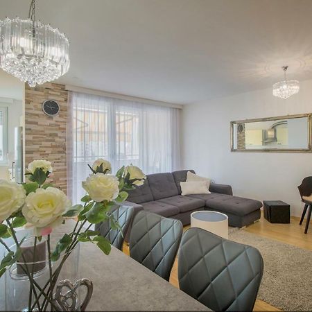 Apartment Montesa Zadar With Free Parking And Balcony Εξωτερικό φωτογραφία